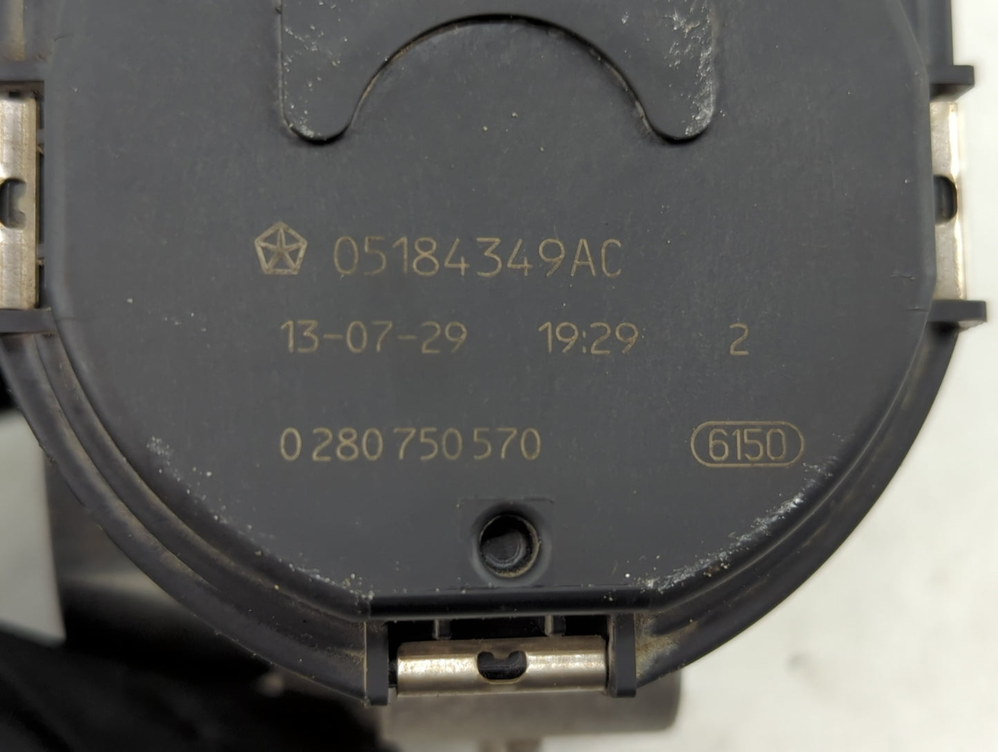 2011-2017 Chrysler 200 Throttle Body P/N:05184349AC Fits Fits 2011 2012 2013 2014 2015 2016 2017 2018 2019 2020 2021 2022 OE