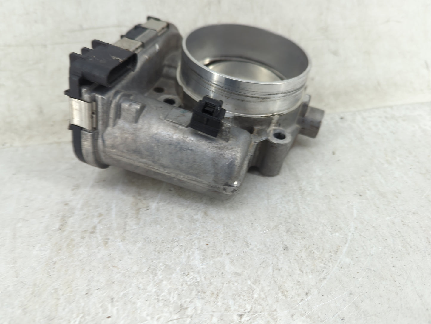 2011-2017 Chrysler 200 Throttle Body P/N:0 280 750 570 05184349AC Fits OEM Used Auto Parts - Oemusedautoparts1.com