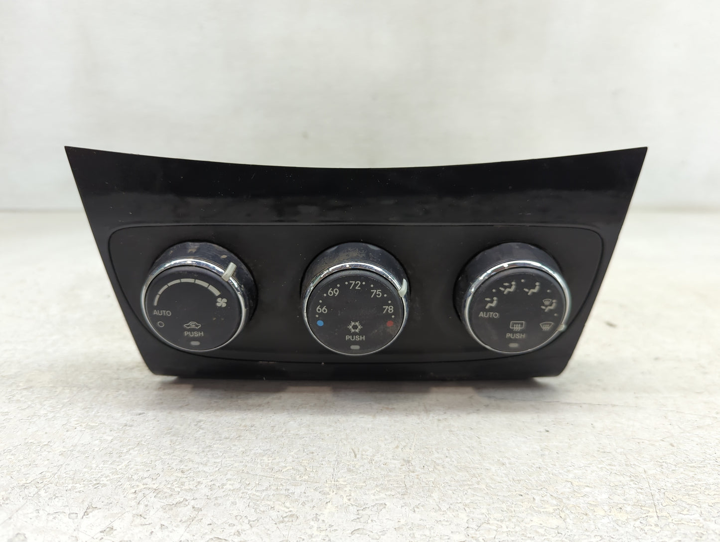 2011-2014 Chrysler 200 Climate Control Module Temperature AC/Heater Replacement P/N:P55111888AI Fits OEM Used Auto Parts - O