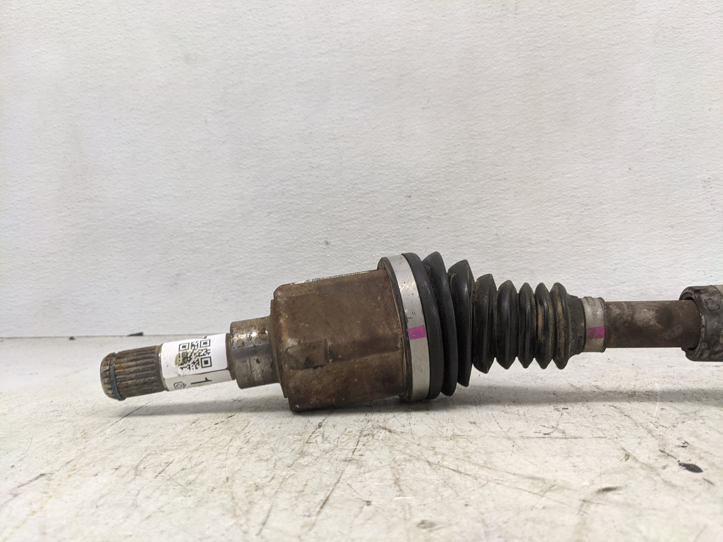 2011-2014 Chrysler 200 Axle Shaft Front Driver Cv C/v - Oemusedautoparts1.com