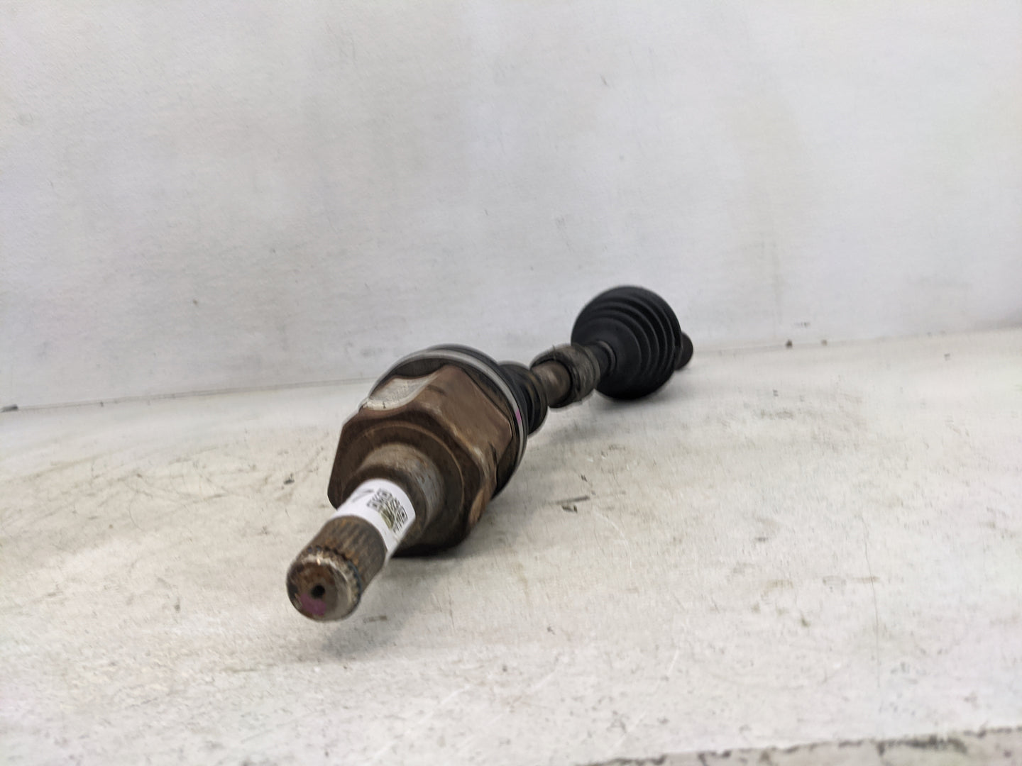 2011-2014 Chrysler 200 Axle Shaft Front Driver Cv C/v - Oemusedautoparts1.com