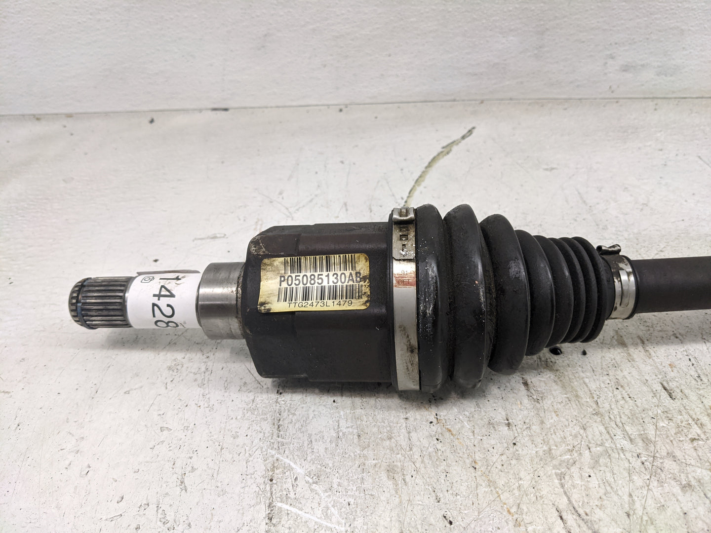 2011-2014 Chrysler 200 Axle Shaft Front Passenger Cv C/v - Oemusedautoparts1.com