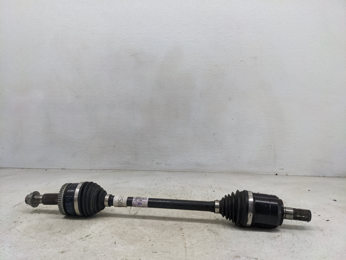 2011-2014 Chrysler 200 Axle Shaft Front Driver Cv C/v - Oemusedautoparts1.com