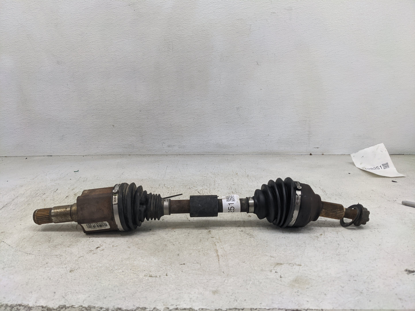 2011-2014 Chrysler 200 Axle Shaft Front Driver Cv C/v - Oemusedautoparts1.com