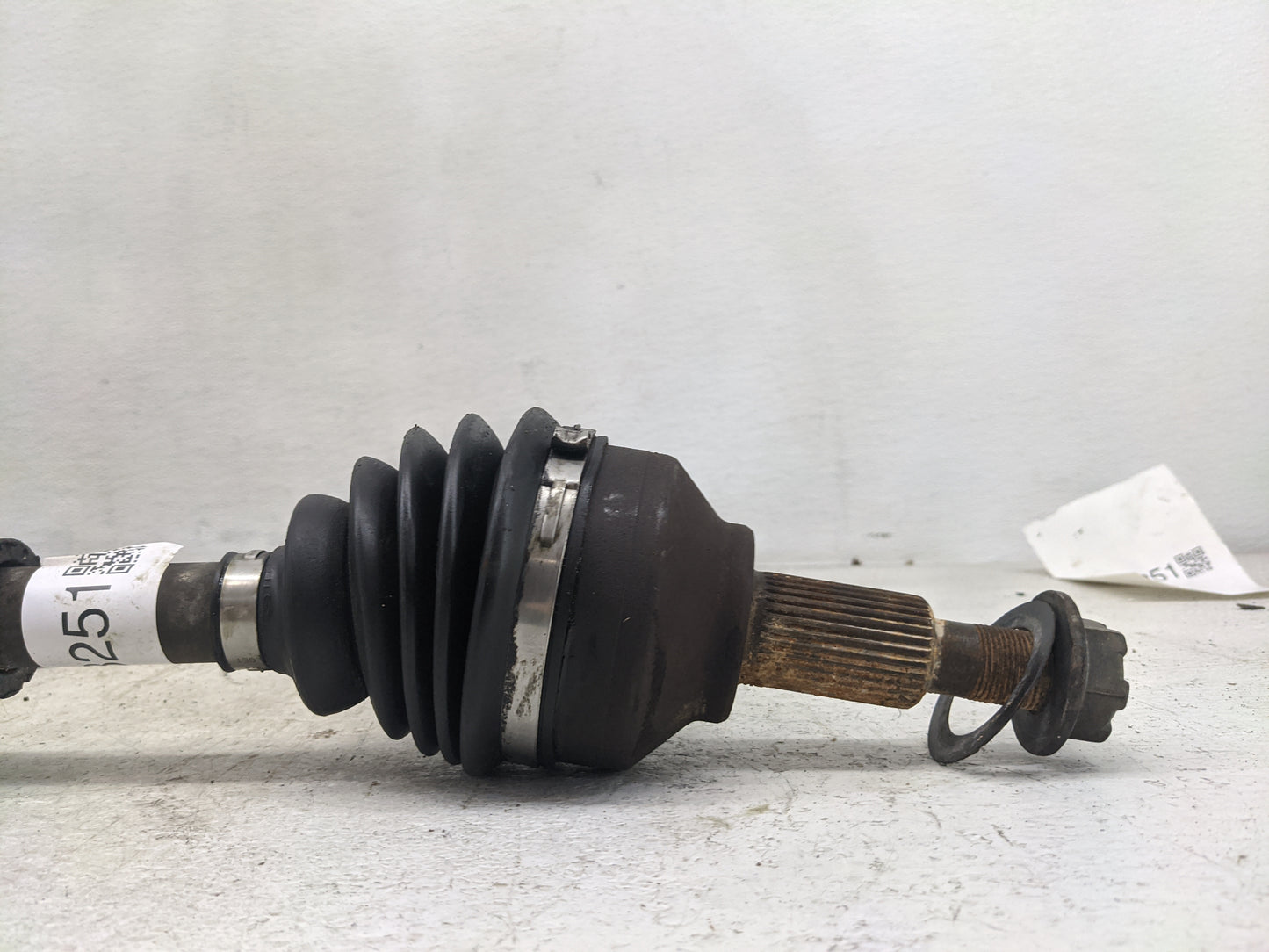 2011-2014 Chrysler 200 Axle Shaft Front Driver Cv C/v - Oemusedautoparts1.com