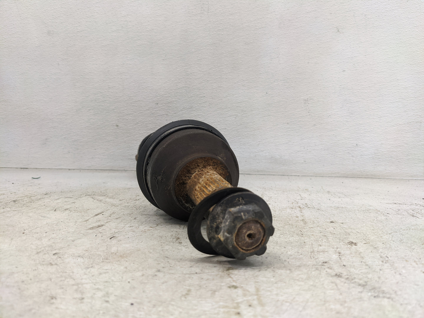 2011-2014 Chrysler 200 Axle Shaft Front Driver Cv C/v - Oemusedautoparts1.com