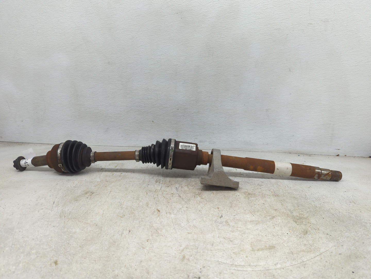 2011-2014 Chrysler 200 Axle Shaft Front Driver Cv C/v - Oemusedautoparts1.com