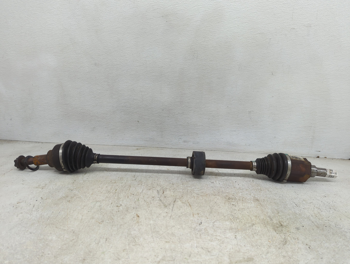 2011-2014 Chrysler 200 Axle Shaft Front Driver Cv C/v - Oemusedautoparts1.com