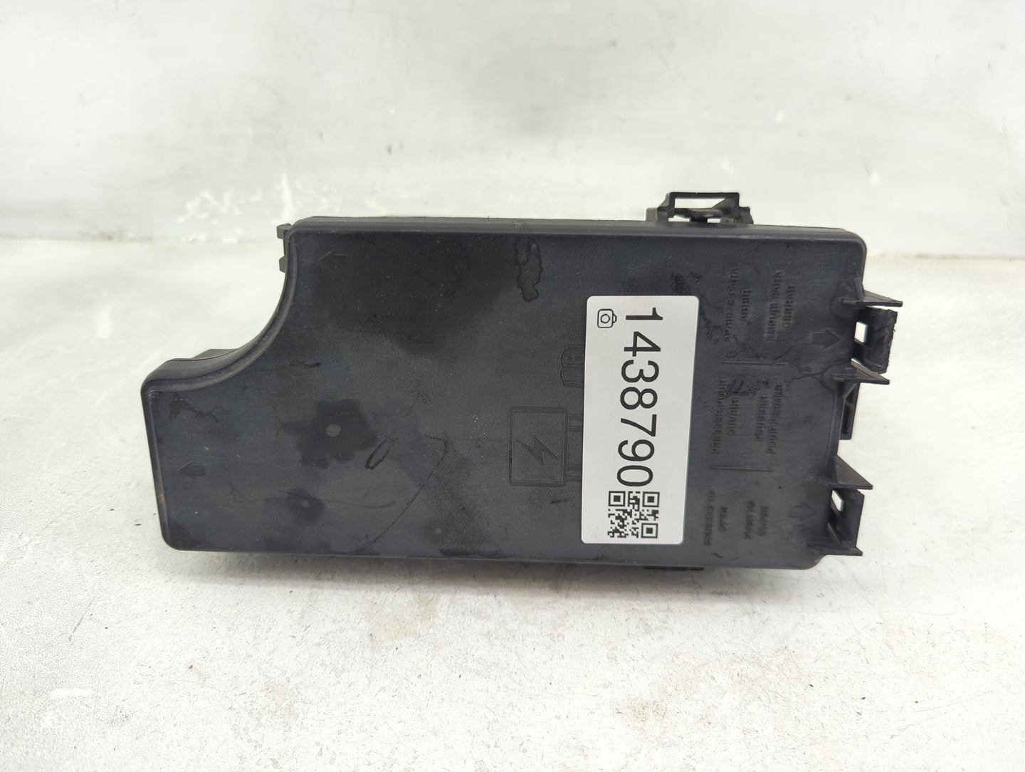 2011-2014 Chrysler 200 Fusebox Fuse Box Relay Module Tipm P04692346ae - Oemusedautoparts1.com