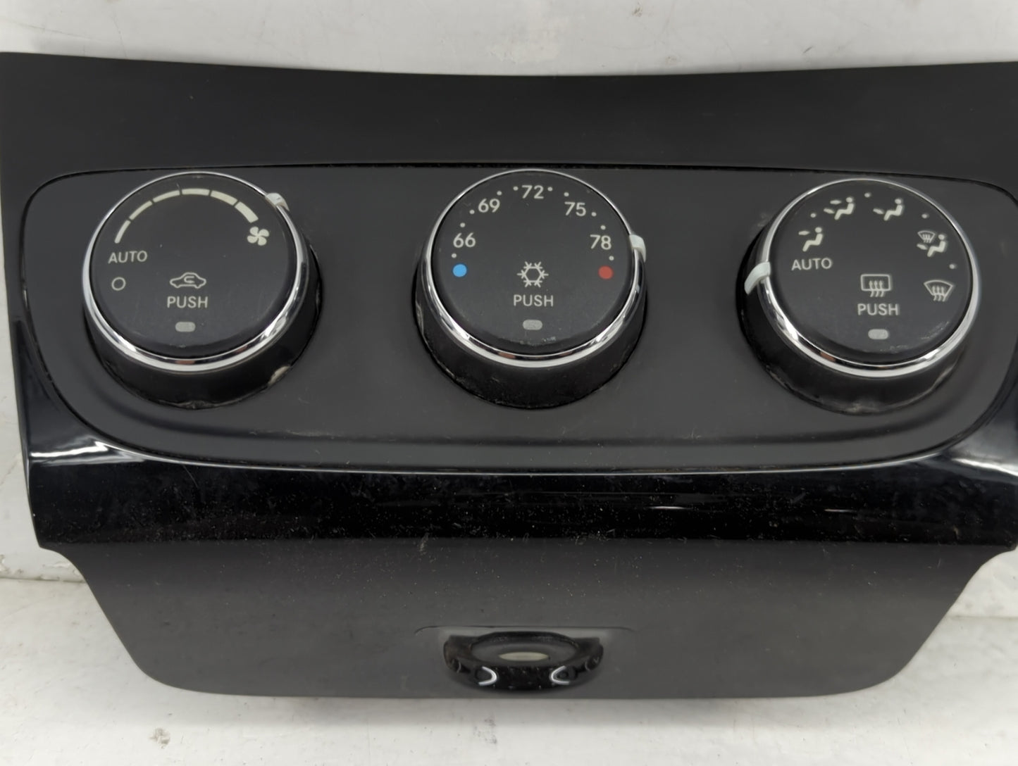 2011-2014 Chrysler 200 Climate Control Module Temperature AC/Heater Replacement P/N:1104815X-03-XX Fits OEM Used Auto Parts 