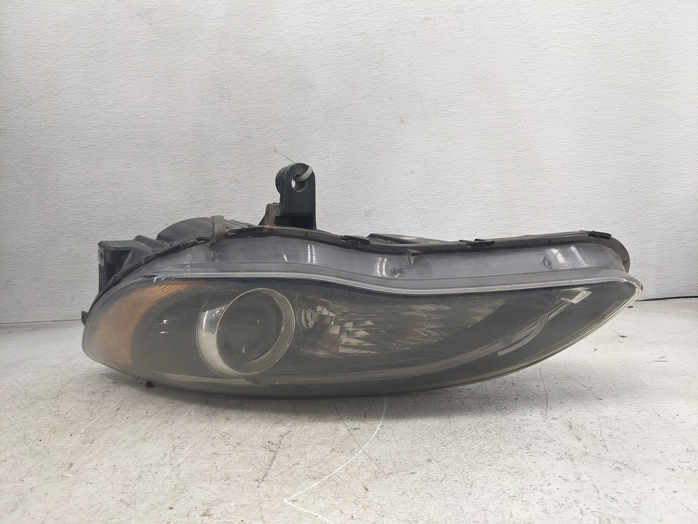 2013-2014 Chrysler 200 Driver Left Oem Head Light Headlight Lamp - Oemusedautoparts1.com