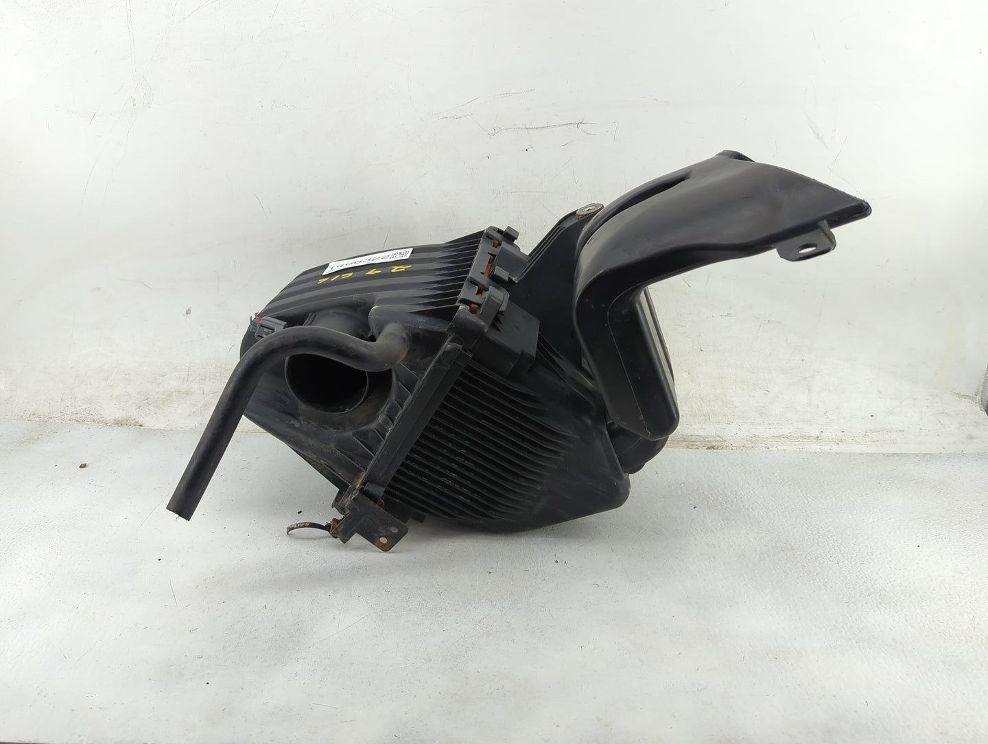 2011-2014 Chrysler 200 Air Cleaner Intake-duct Hose Tube 1466322 - Oemusedautoparts1.com