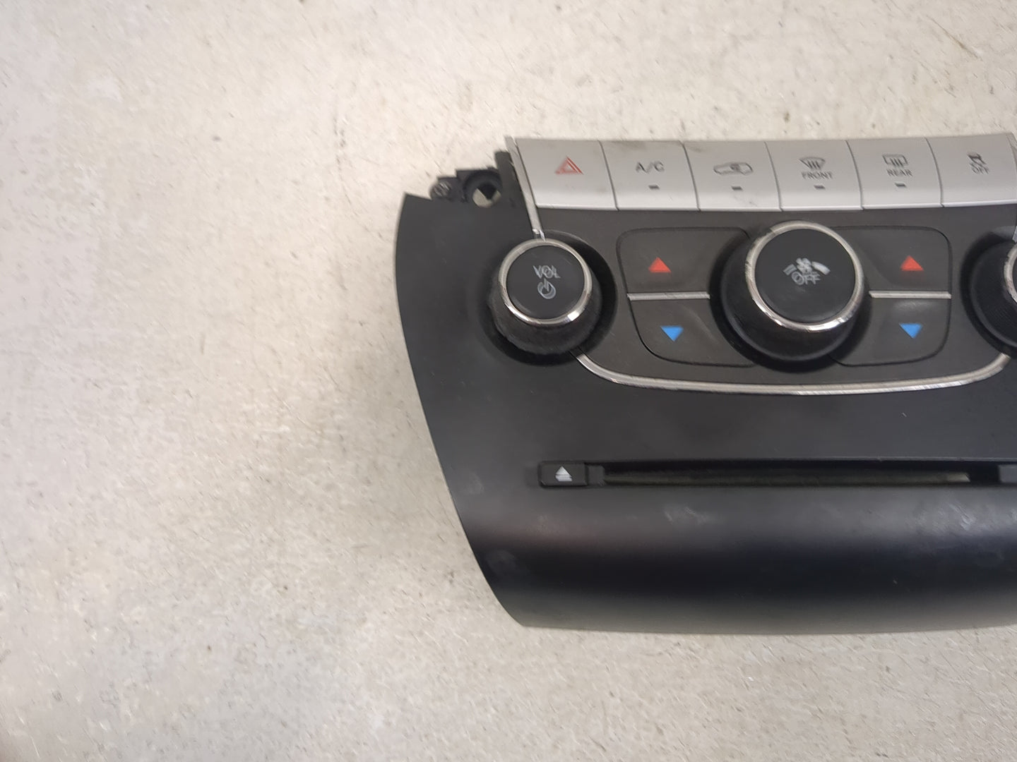 2011-2014 Chrysler 200 Climate Control Module Temperature AC/Heater Replacement P/N:K9AD Fits OEM Used Auto Parts - Oemuseda