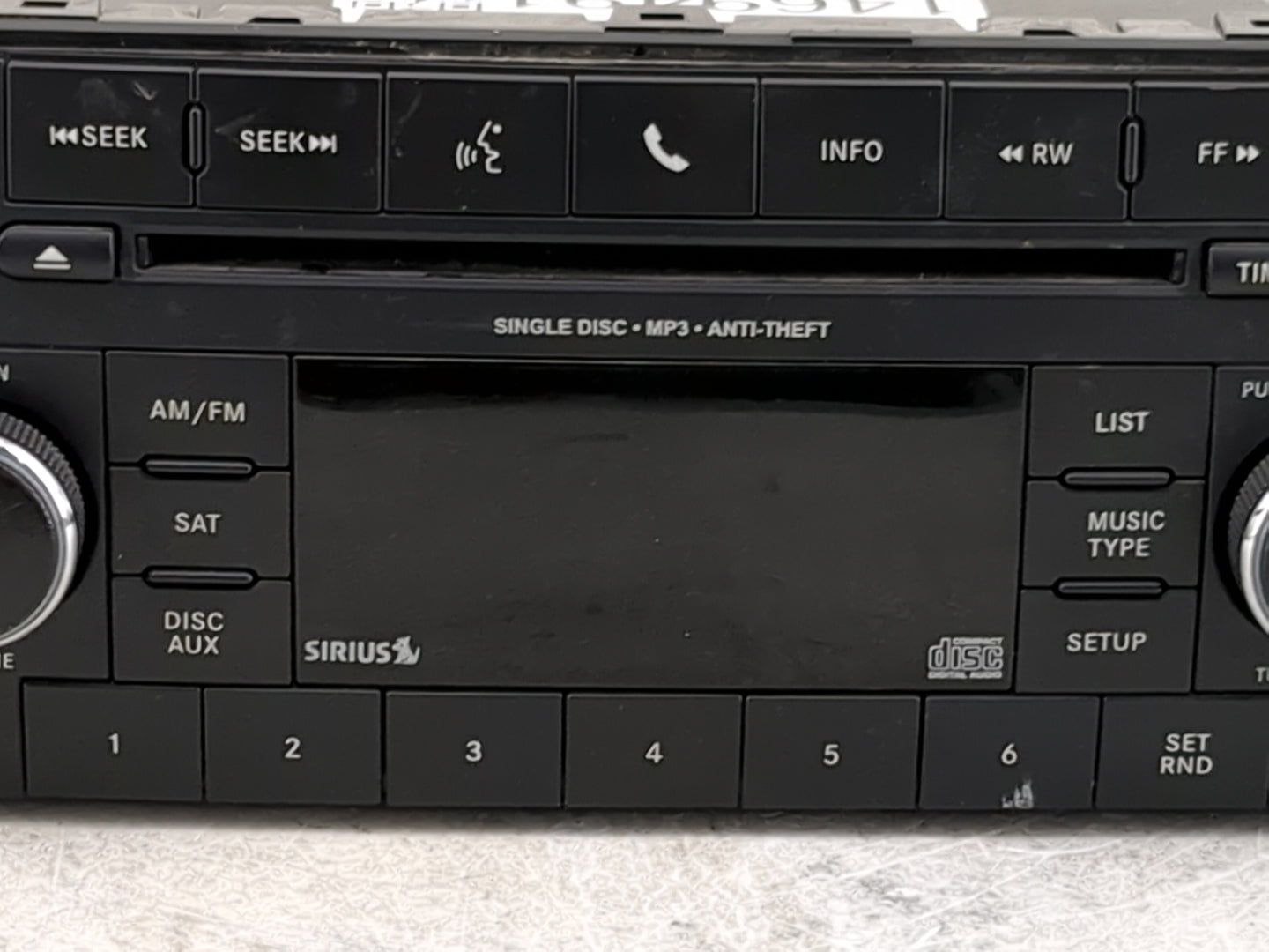 2013-2014 Chrysler 200 Radio AM FM Cd Player Receiver Replacement P/N:P05091197AE Fits Fits 2013 2014 OEM Used Auto Parts - 