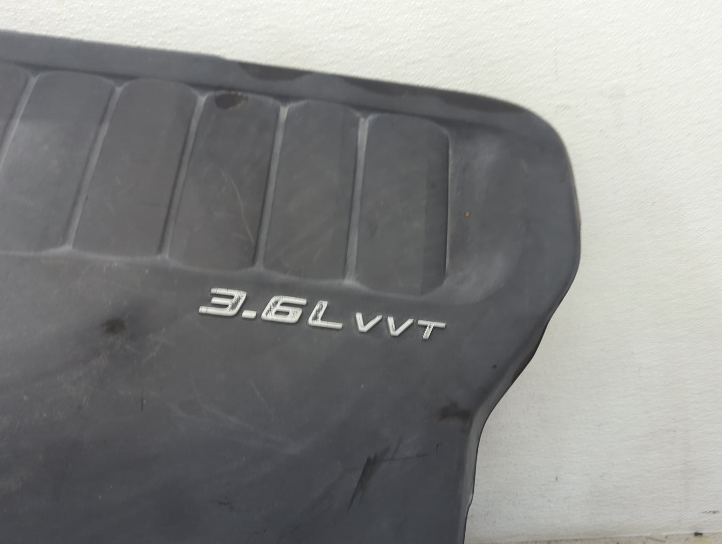 2014 Chrysler 200 Engine Cover Black - Oemusedautoparts1.com