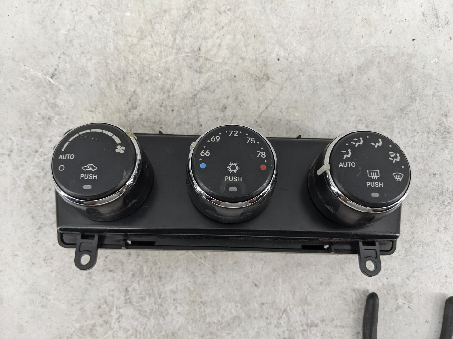 2011-2014 Chrysler 200 Climate Control Module Temperature AC/Heater Replacement P/N:1SW68DX9AD 55111888A Fits OEM Used Auto 