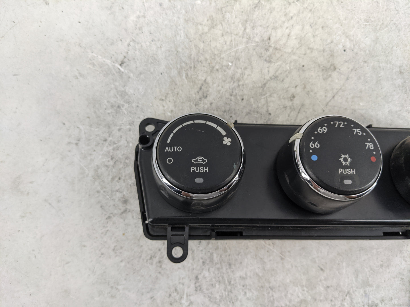 2011-2014 Chrysler 200 Climate Control Module Temperature AC/Heater Replacement P/N:1SW68DX9AD 55111888A Fits OEM Used Auto 