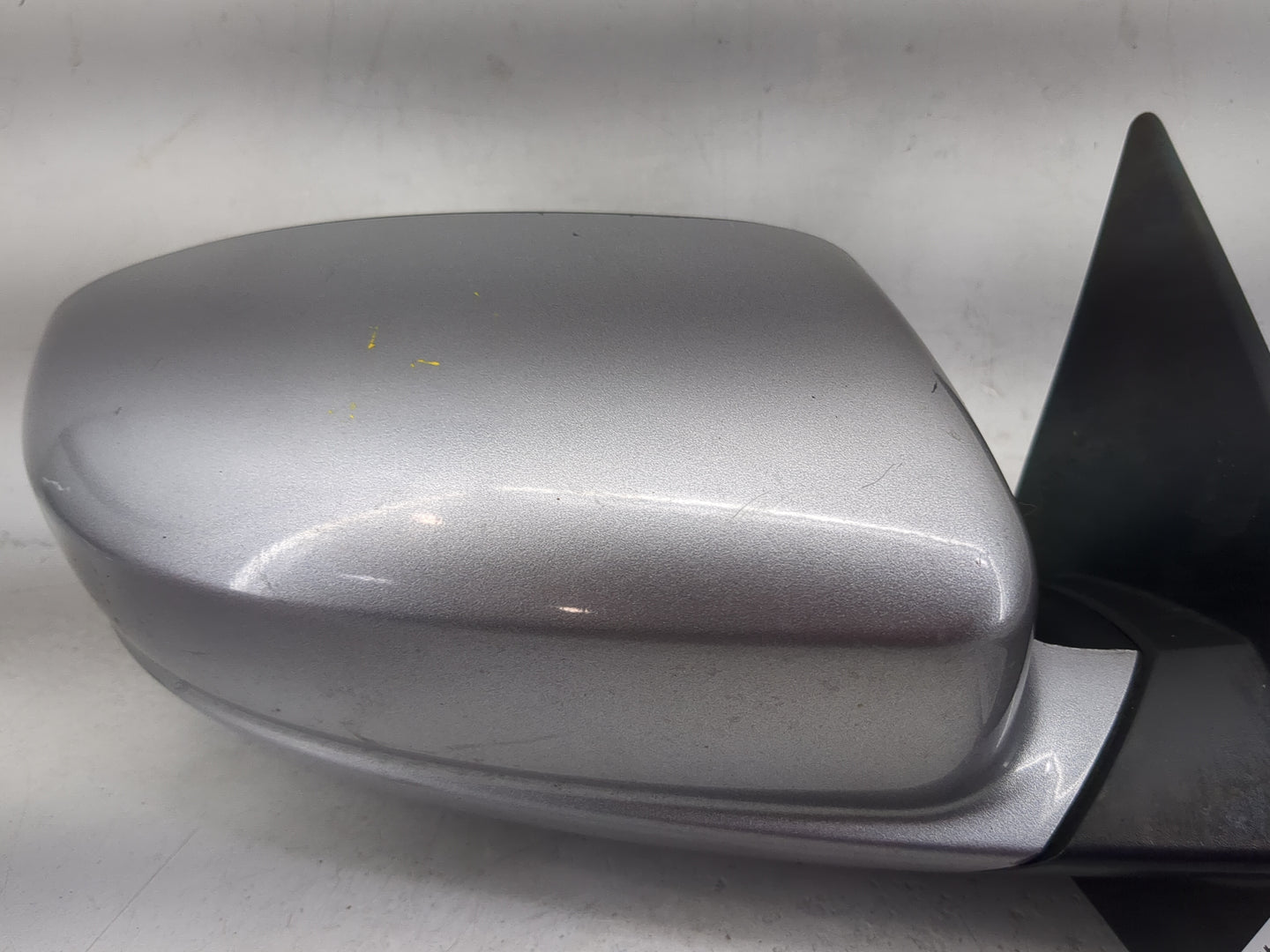 2011-2014 Chrysler 200 Passenger Side View Mirror - Right Door Mirror OEM Used - Oemusedautoparts1.com