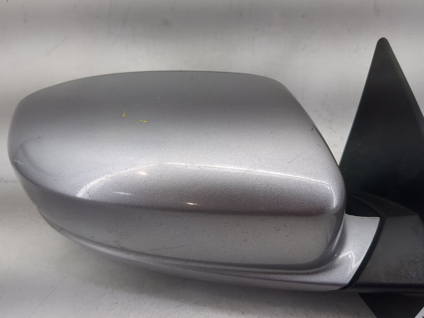2011-2014 Chrysler 200 Passenger Side View Mirror - Right Door Mirror OEM Used - Oemusedautoparts1.com