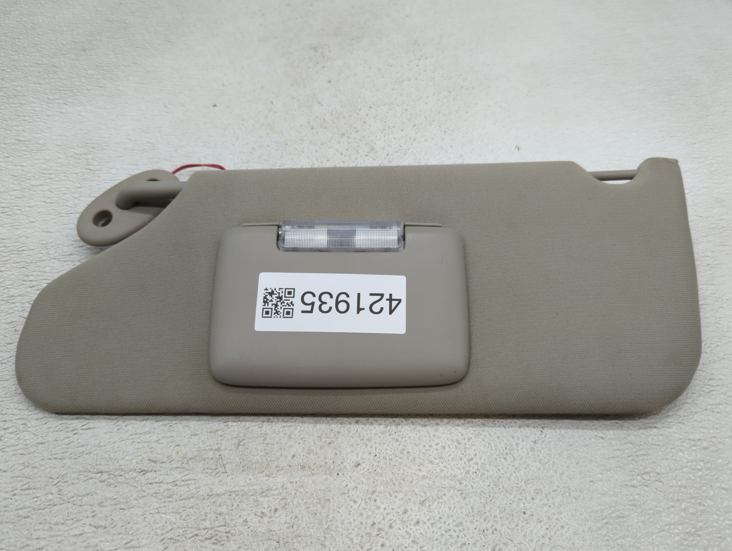 2011-2014 Chrysler 200 Sun Visor Shade Replacement Driver Left Mirror Fits Fits 2011 2012 2013 2014 OEM Used Auto Parts - Oe