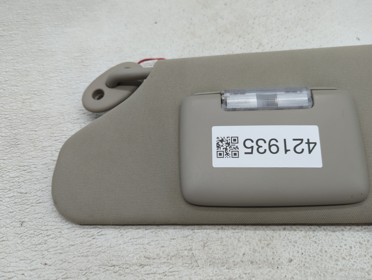 2011-2014 Chrysler 200 Sun Visor Shade Replacement Driver Left Mirror Fits Fits 2011 2012 2013 2014 OEM Used Auto Parts - Oe