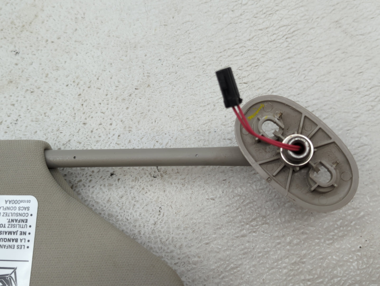 2011-2014 Chrysler 200 Sun Visor Shade Replacement Driver Left Mirror Fits Fits 2011 2012 2013 2014 OEM Used Auto Parts - Oe