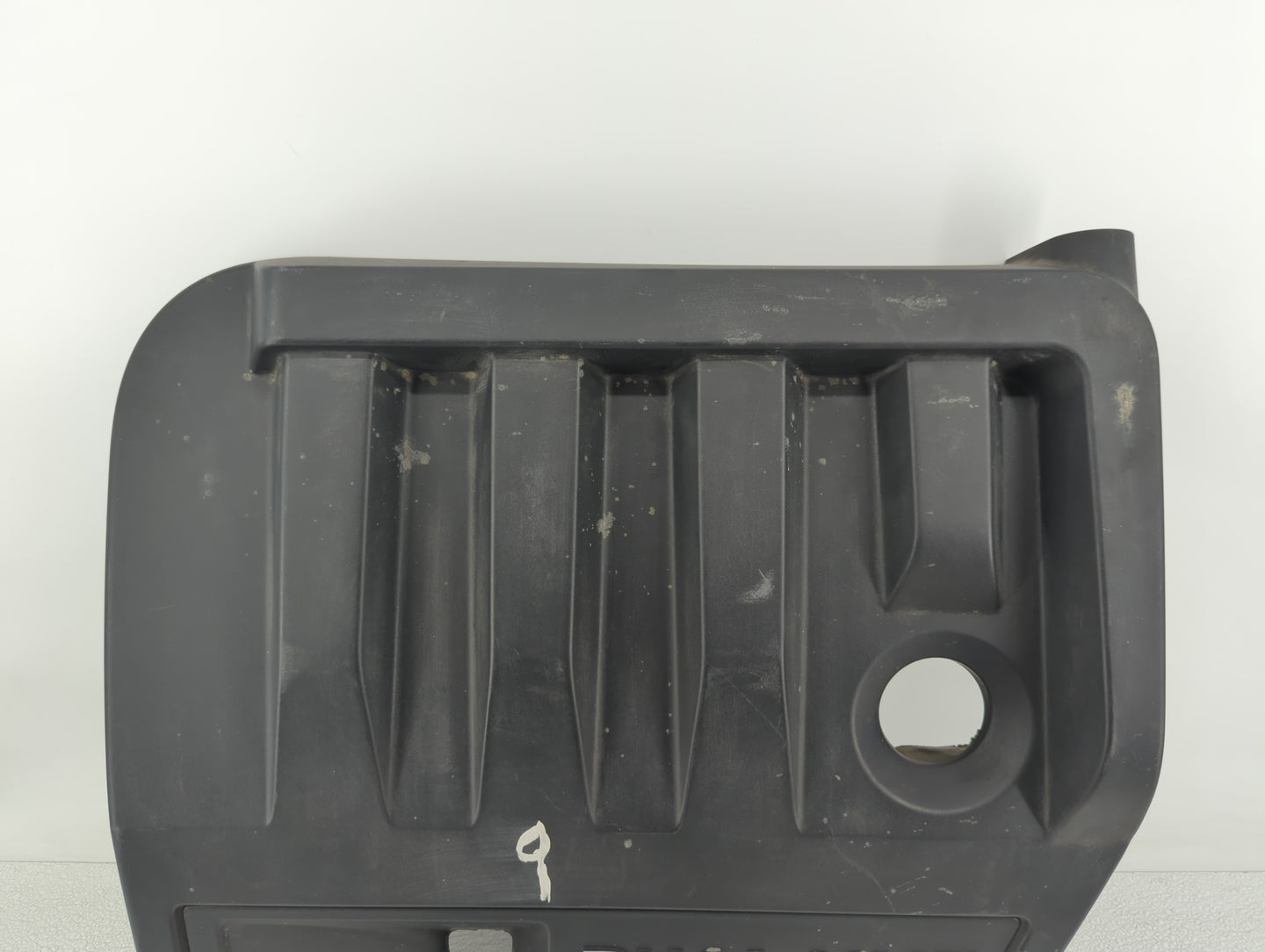 2014 Chrysler 200 Engine Cover - Oemusedautoparts1.com