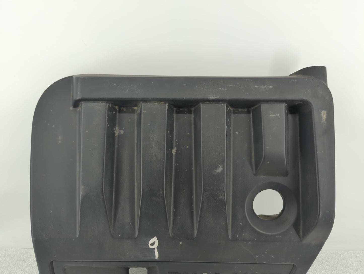 2014 Chrysler 200 Engine Cover - Oemusedautoparts1.com