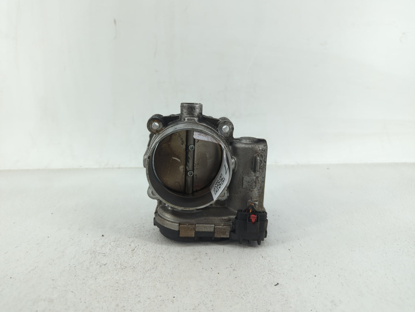 2011-2017 Chrysler 200 Throttle Body P/N:05184349AE 05184349AC Fits OEM Used Auto Parts - Oemusedautoparts1.com