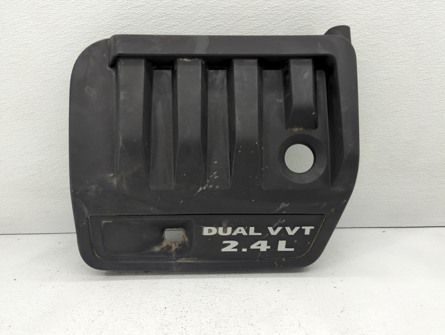 2014 Chrysler 200 Engine Cover - Oemusedautoparts1.com