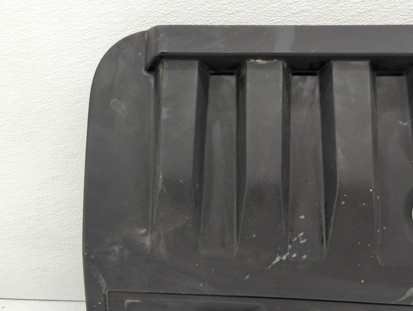 2014 Chrysler 200 Engine Cover - Oemusedautoparts1.com