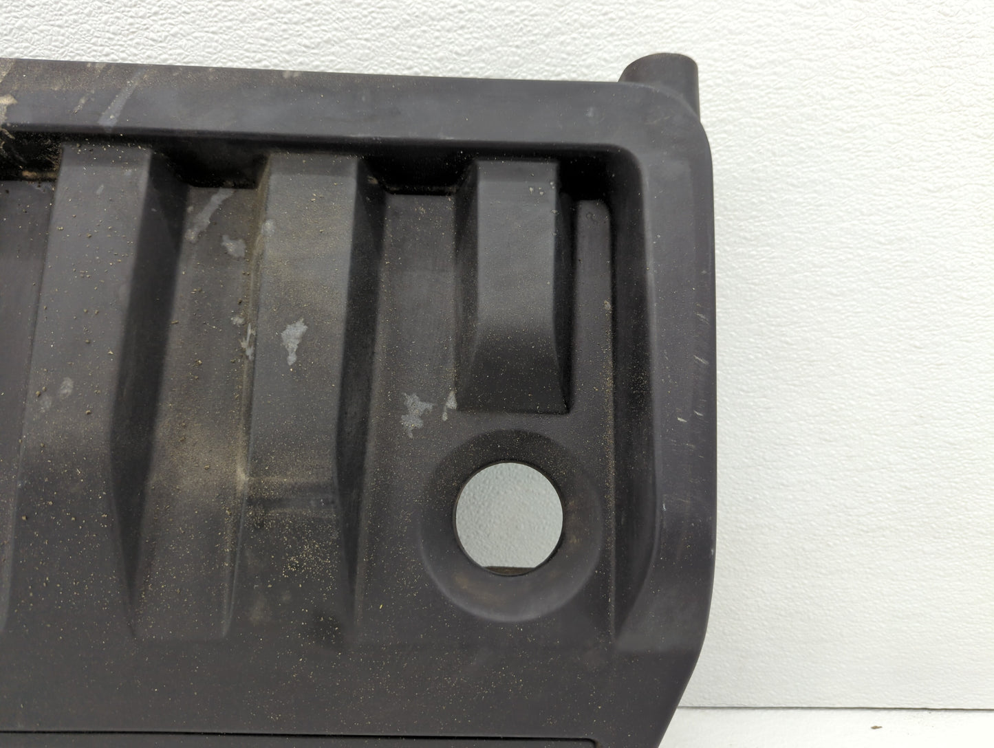 2014 Chrysler 200 Engine Cover - Oemusedautoparts1.com