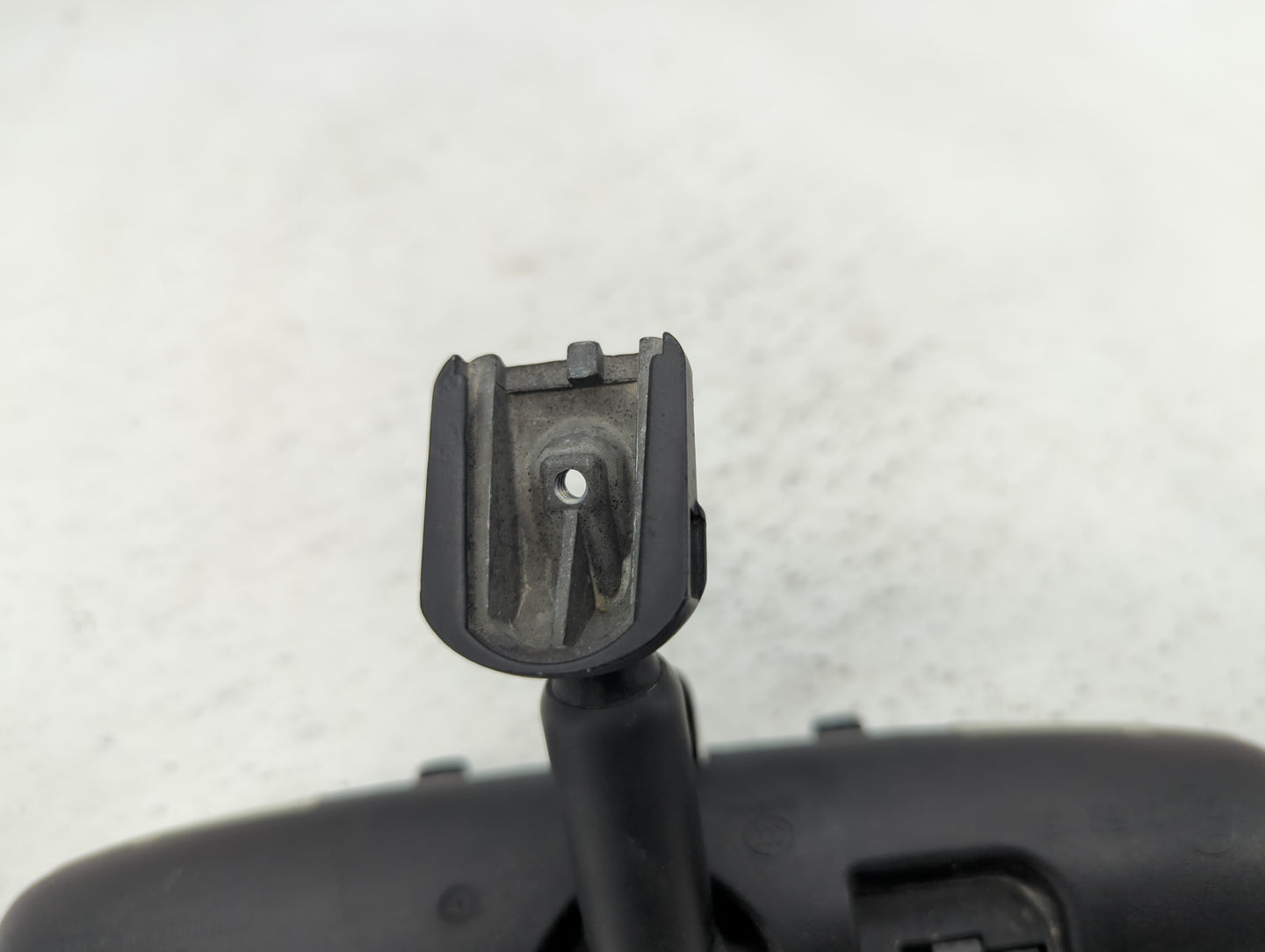 2014 Chrysler 200 Interior Rear View Mirror Replacement OEM P/N:5 549 756 5 671 995 Fits OEM Used Auto Parts - Oemusedautopa