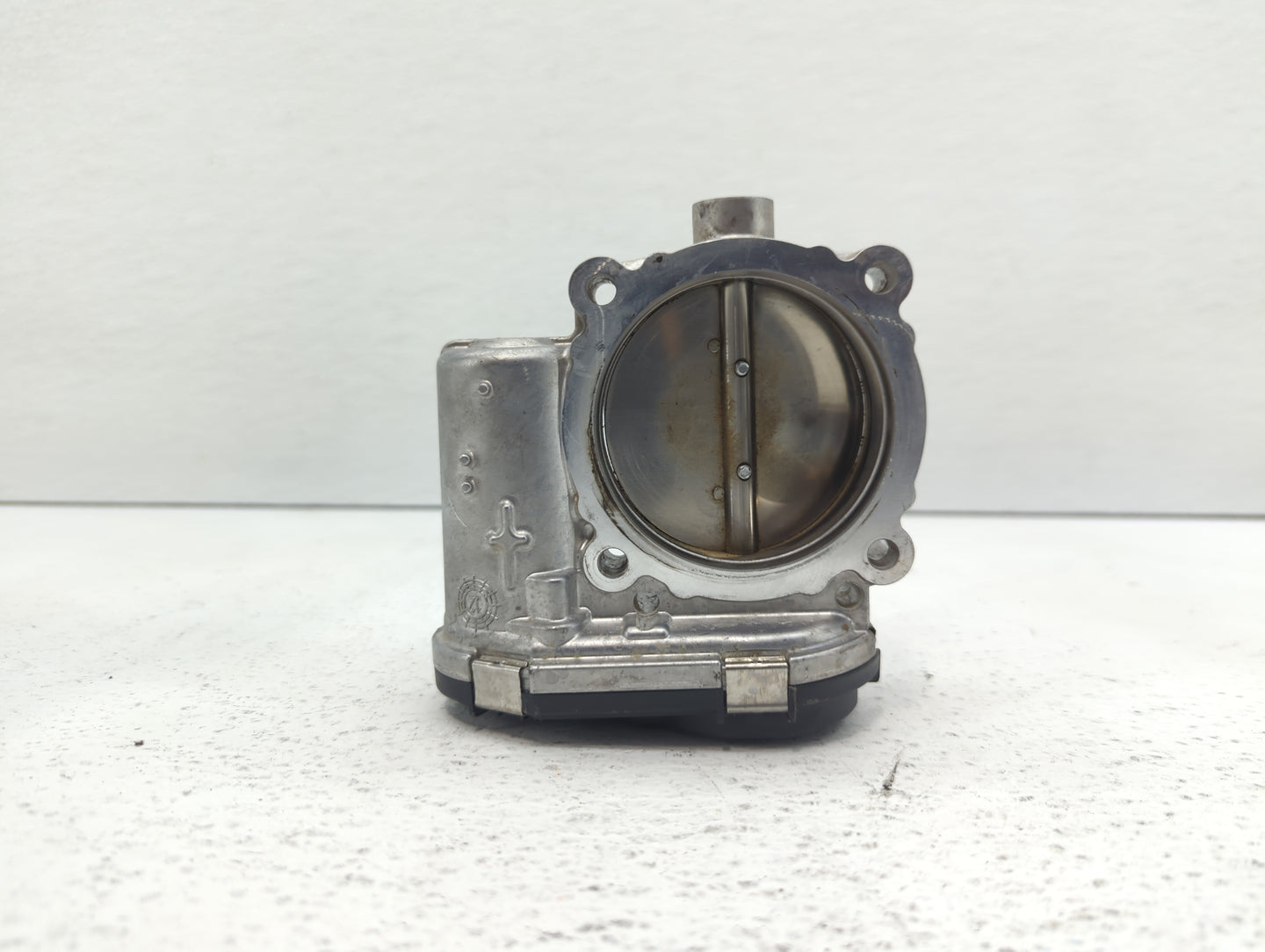 2011-2017 Chrysler 200 Throttle Body P/N:05184349AC 05184349AF Fits OEM Used Auto Parts - Oemusedautoparts1.com