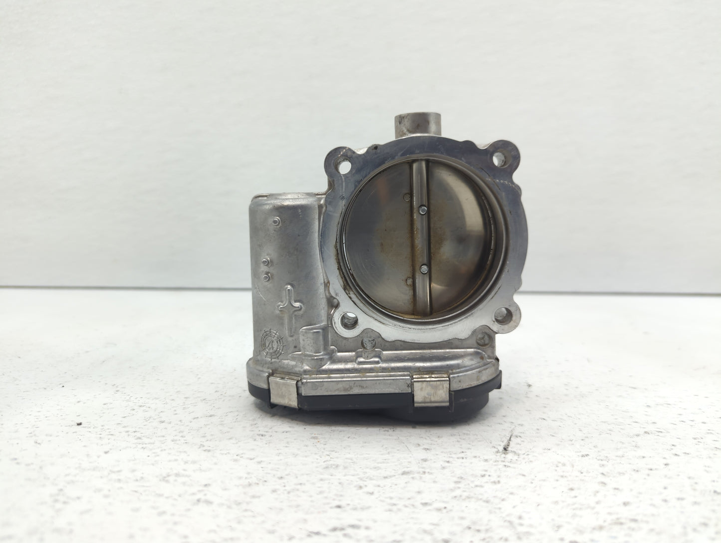 2011-2017 Chrysler 200 Throttle Body P/N:05184349AC 05184349AF Fits OEM Used Auto Parts - Oemusedautoparts1.com