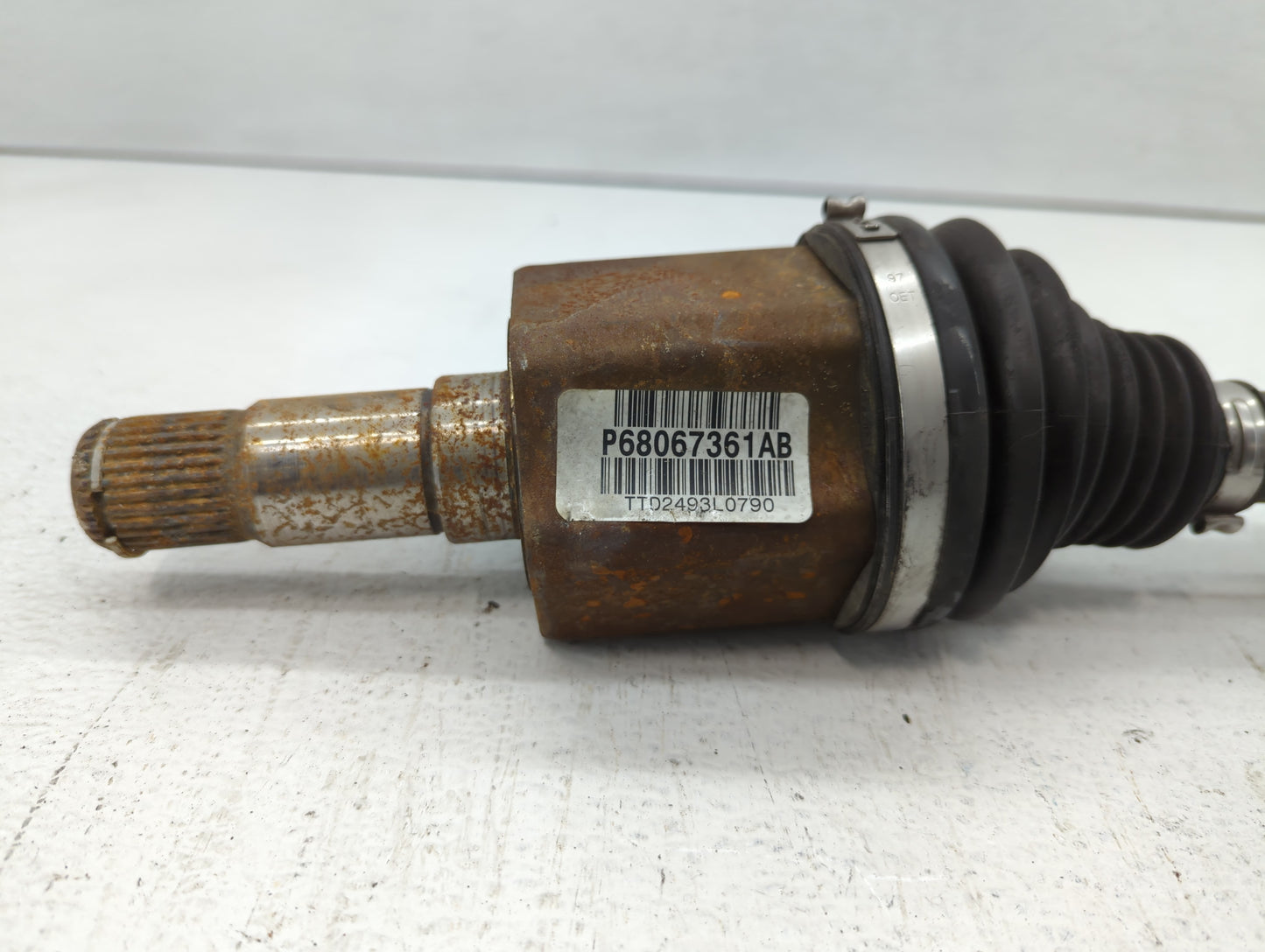 2011-2014 Chrysler 200 Axle Shaft Front Driver Cv C/v - Oemusedautoparts1.com