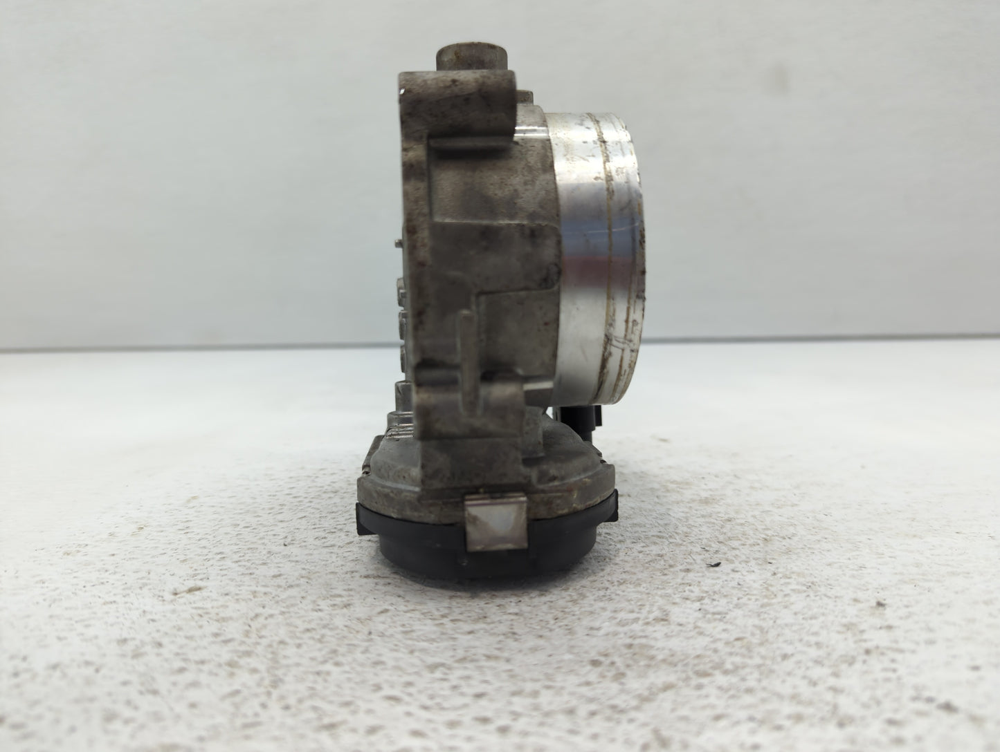 2011-2017 Chrysler 200 Throttle Body P/N:05184349AC Fits Fits 2011 2012 2013 2014 2015 2016 2017 2018 2019 2020 2021 2022 OE
