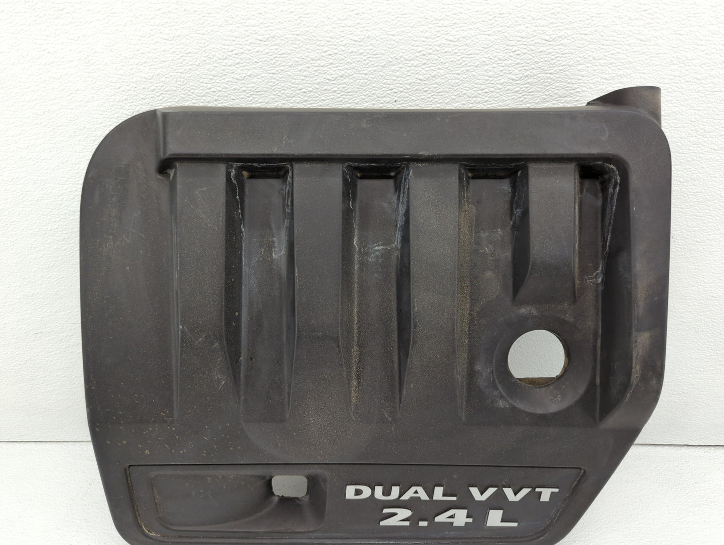 2014 Chrysler 200 Engine Cover - Oemusedautoparts1.com