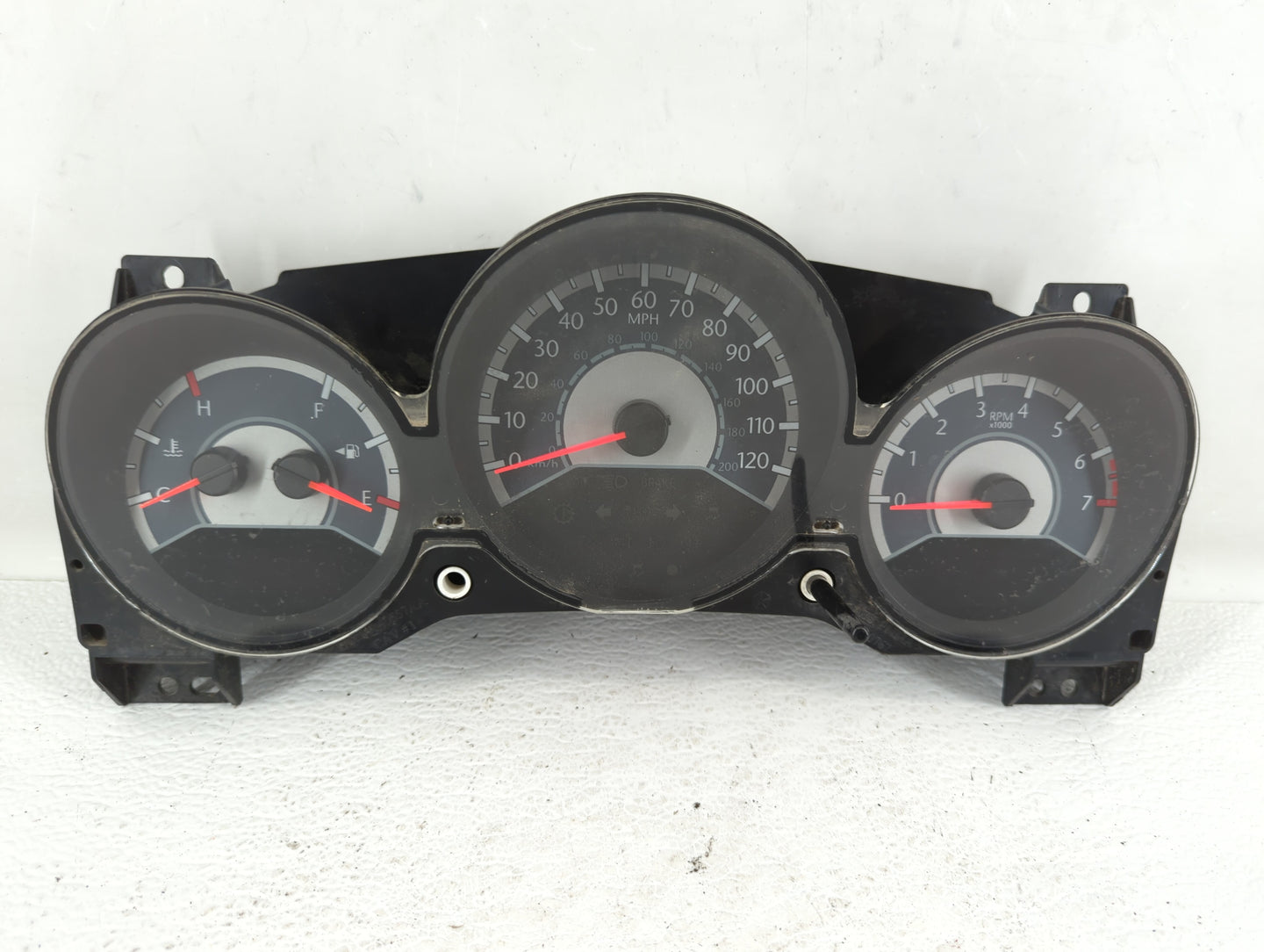 2011-2014 Chrysler 200 Instrument Cluster Speedometer Gauges P/N:P56046514AH Fits Fits 2011 2012 2013 2014 OEM Used Auto Par