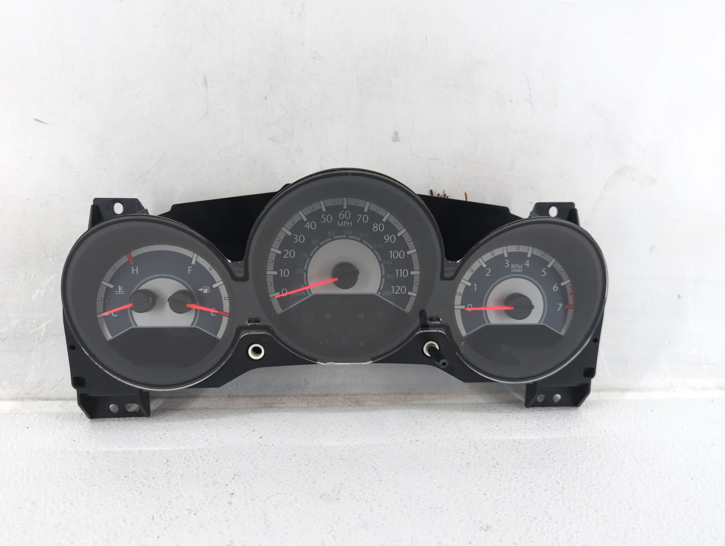 2011-2014 Chrysler 200 Instrument Cluster Speedometer Gauges P/N:P56046514AH Fits Fits 2011 2012 2013 2014 OEM Used Auto Par