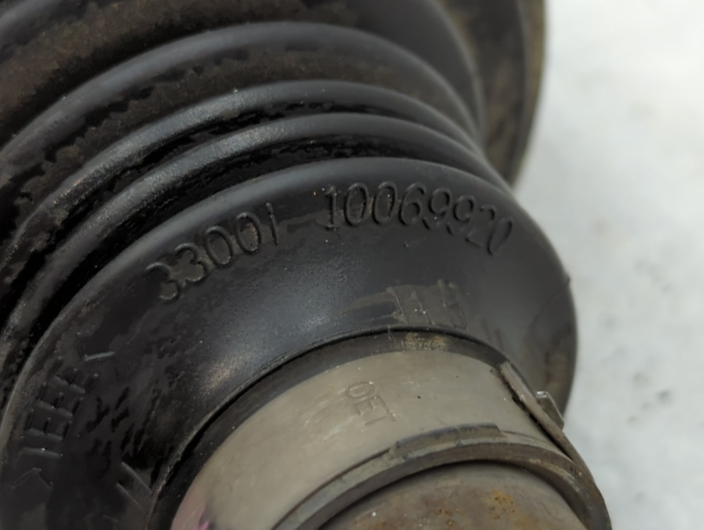 2011-2014 Chrysler 200 Axle Shaft Front Driver Cv C/v - Oemusedautoparts1.com