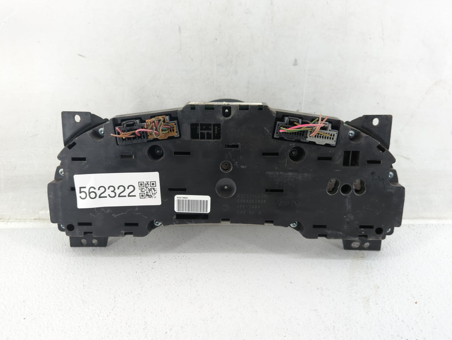 2011-2014 Chrysler 200 Instrument Cluster Speedometer Gauges P/N:P56046514AH Fits Fits 2011 2012 2013 2014 OEM Used Auto Par