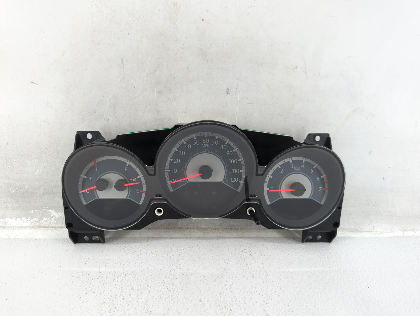 2011-2014 Chrysler 200 Instrument Cluster Speedometer Gauges P/N:514AH2233 Miles: Fits Fits 2011 2012 2013 2014 OEM Used Aut