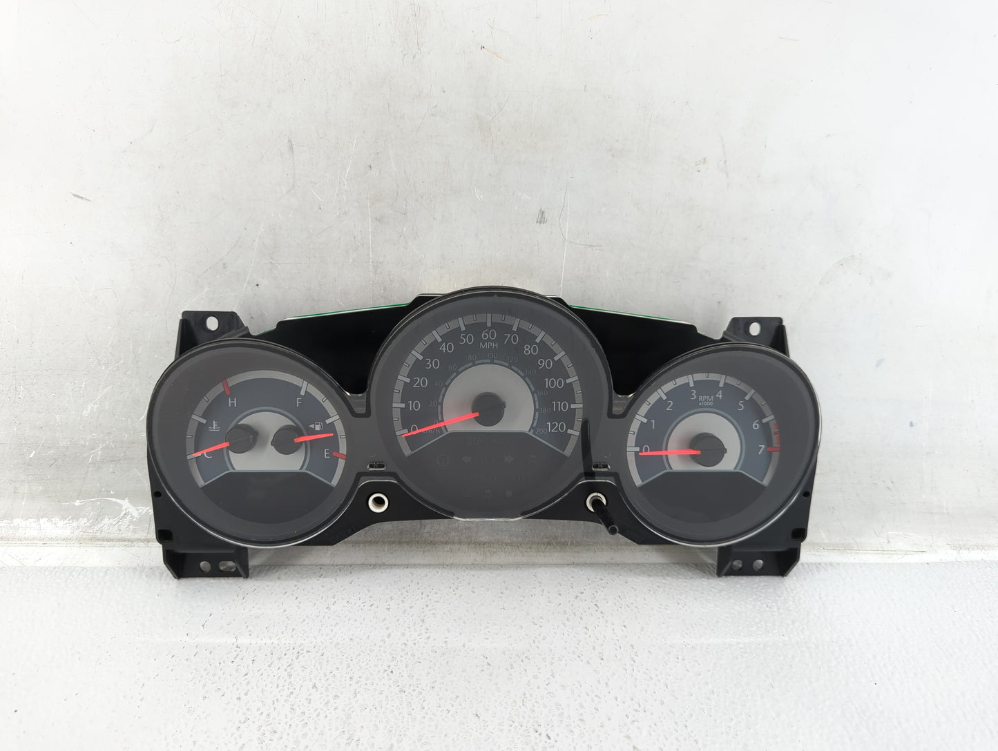 2011-2014 Chrysler 200 Instrument Cluster Speedometer Gauges P/N:514AH2233 Miles: Fits Fits 2011 2012 2013 2014 OEM Used Aut