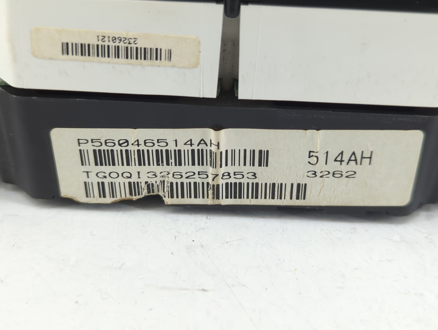 2011-2014 Chrysler 200 Instrument Cluster Speedometer Gauges P/N:514AH2233 Miles: Fits Fits 2011 2012 2013 2014 OEM Used Aut