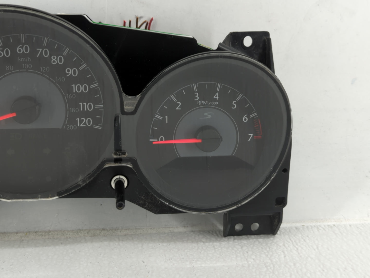 2011-2014 Chrysler 200 Instrument Cluster Speedometer Gauges P/N:P56046911AE Fits Fits 2011 2012 2013 2014 OEM Used Auto Par