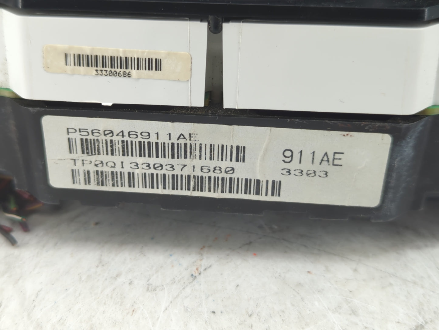 2011-2014 Chrysler 200 Instrument Cluster Speedometer Gauges P/N:P56046911AE Fits Fits 2011 2012 2013 2014 OEM Used Auto Par