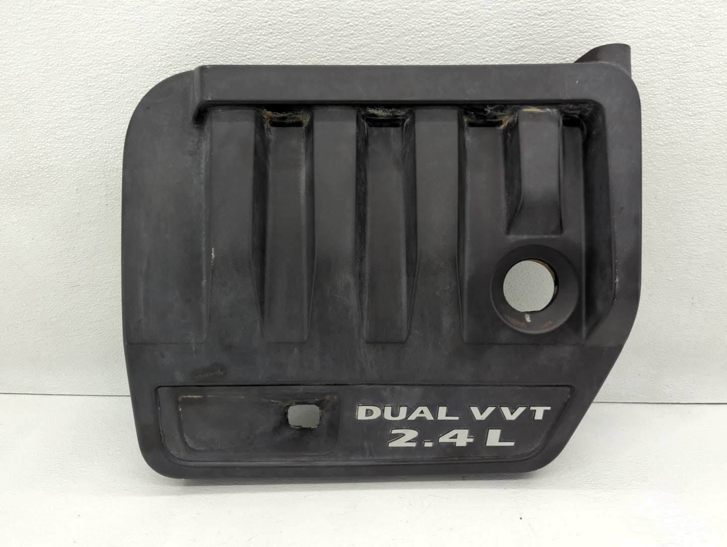 2014 Chrysler 200 Engine Cover - Oemusedautoparts1.com