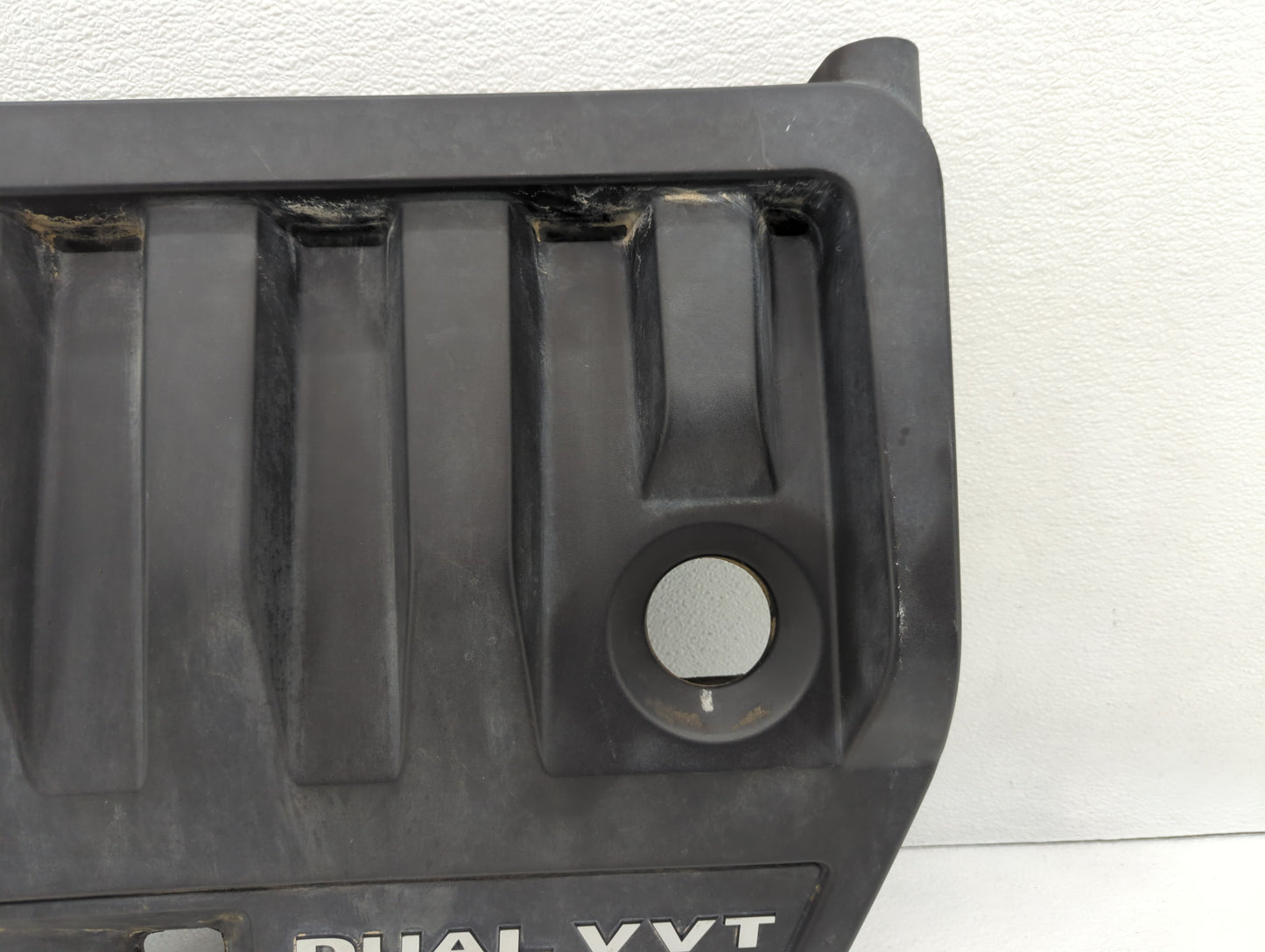 2014 Chrysler 200 Engine Cover - Oemusedautoparts1.com