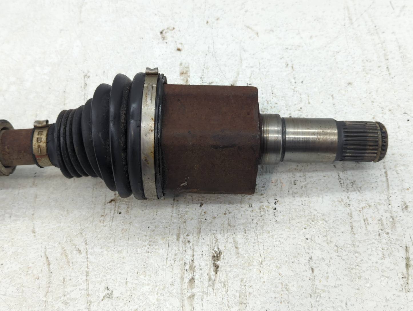 2011-2014 Chrysler 200 Axle Shaft Front Driver Cv C/v - Oemusedautoparts1.com